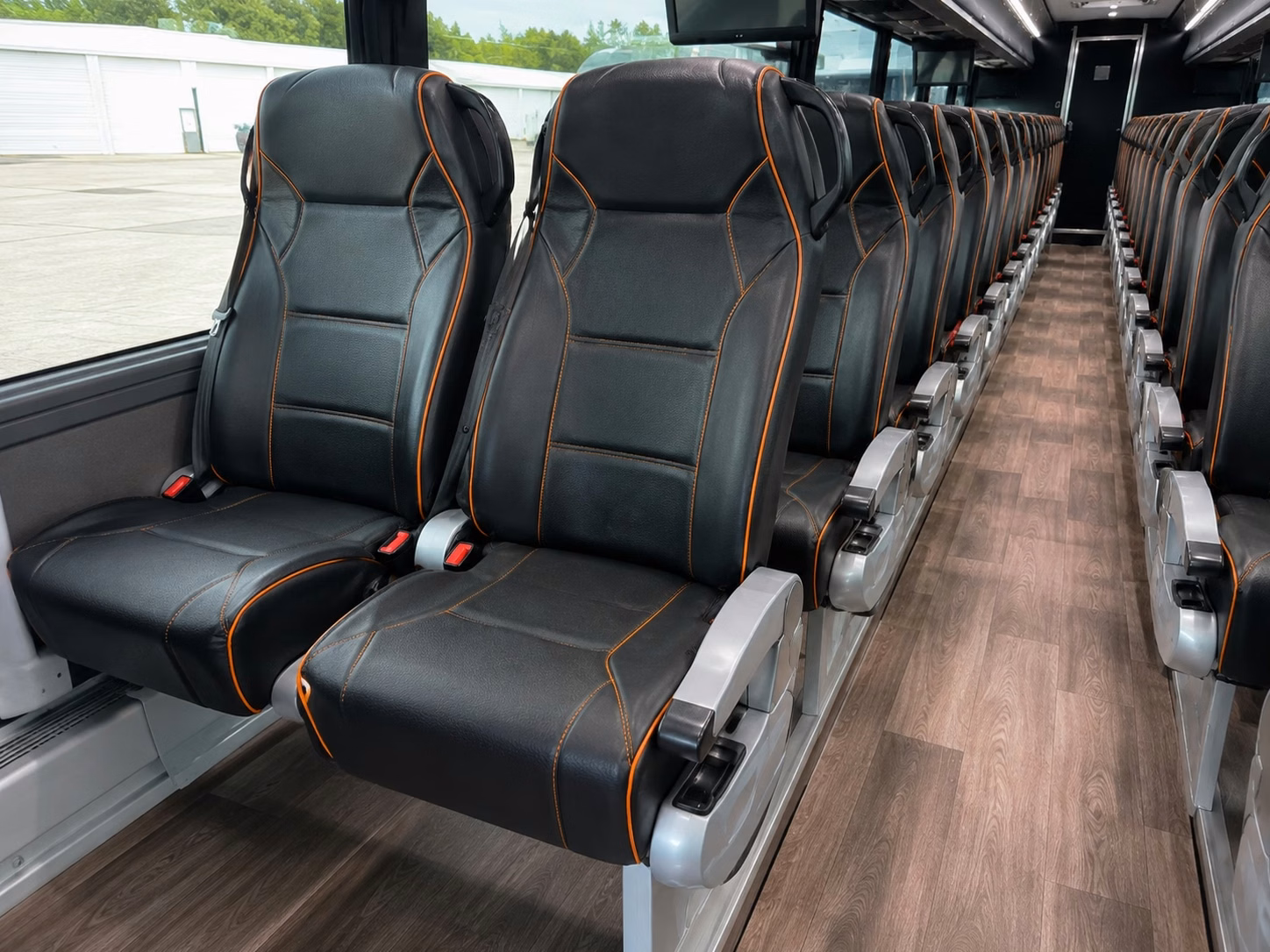long distance and multi day corporate charter bus rentals from scottsdale