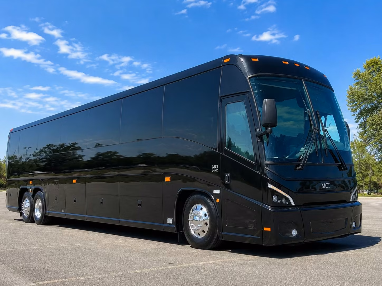 school group transportation to butterfly wonderland and the odysea aquarium campus