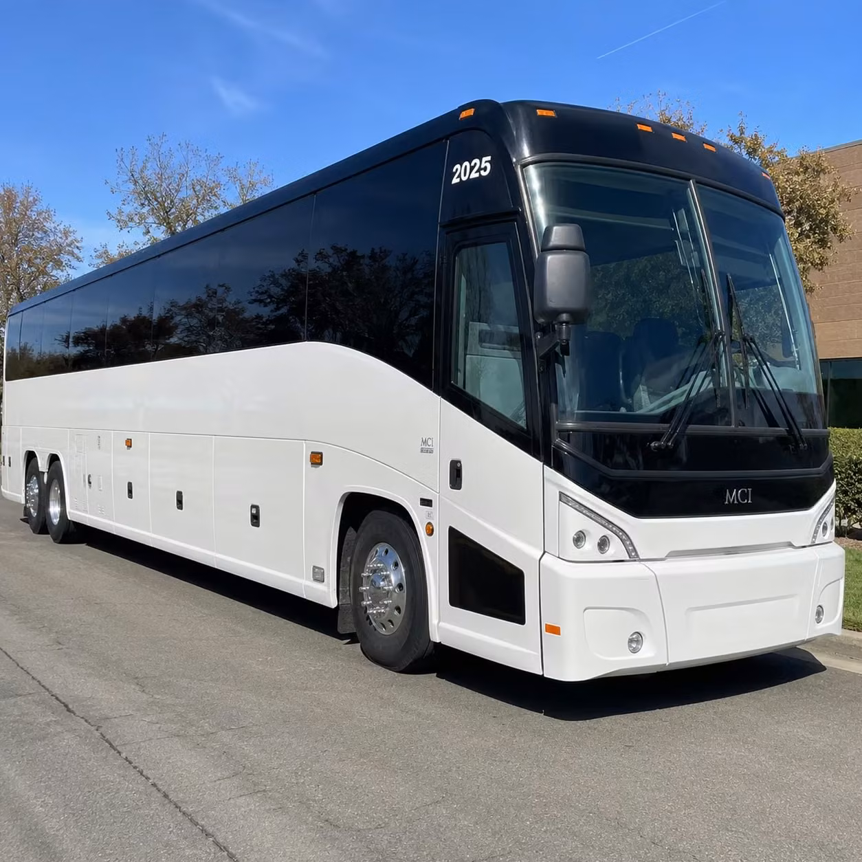 with charterbusrentalscottsdaleaz com you get the best options for scottsdale sports arena concert transportation
